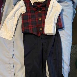 NAUTICA. 4 piece suit.